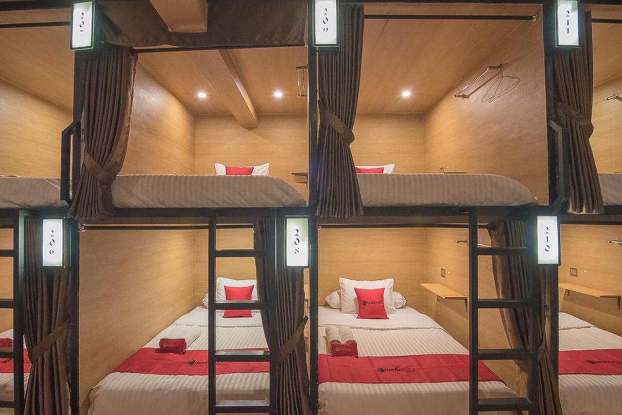 Vk Pods Bandung Hostel Eksteriør bilde