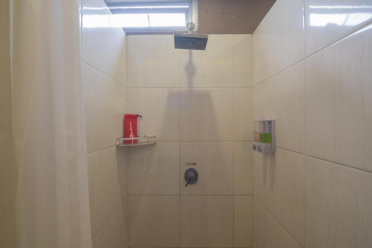 Vk Pods Bandung Hostel Eksteriør bilde